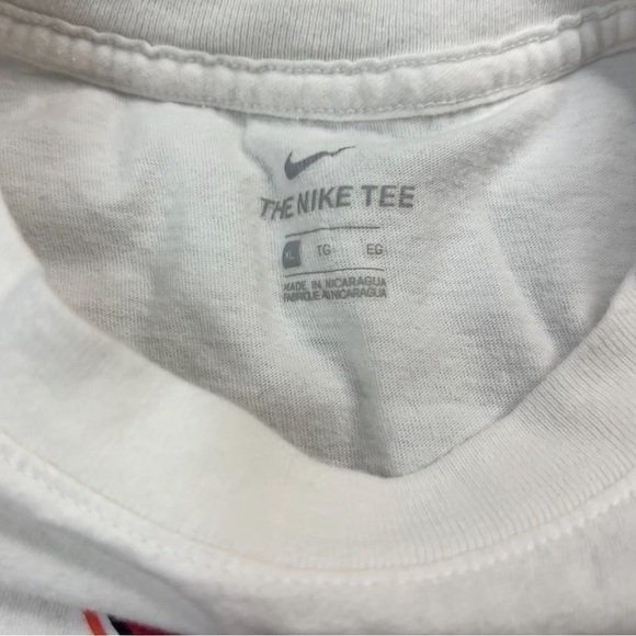 Nike Shirt Boys Extra Large Short Sleeve Graphic Tee Basic Flag Activewear - Picture 2 of 4